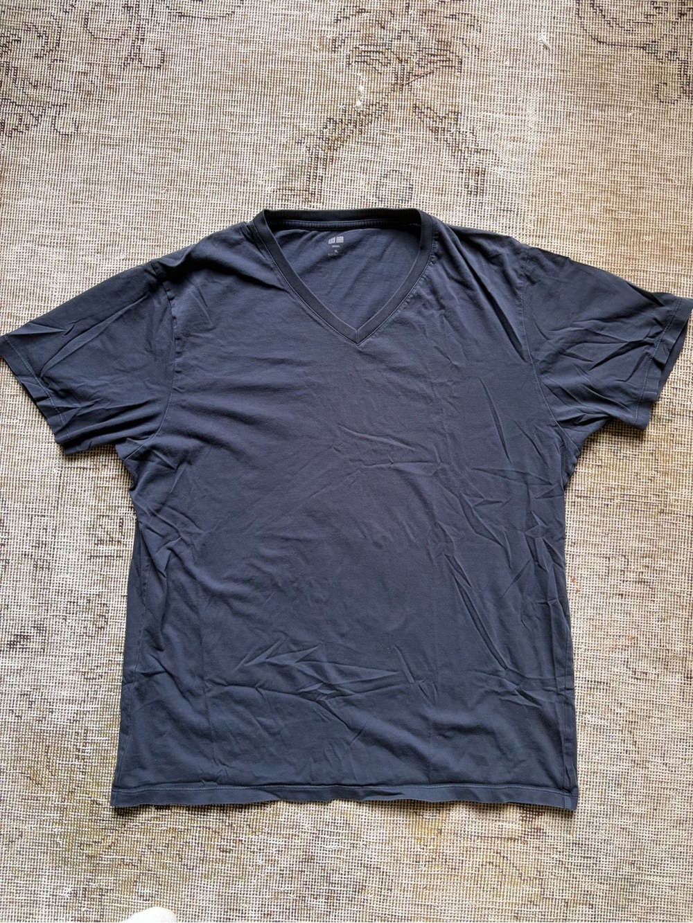 Men’s Uniqlo Black V-neck Undershirt